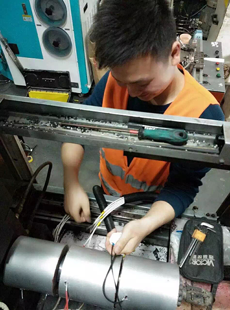 注塑機電磁加熱施工案例